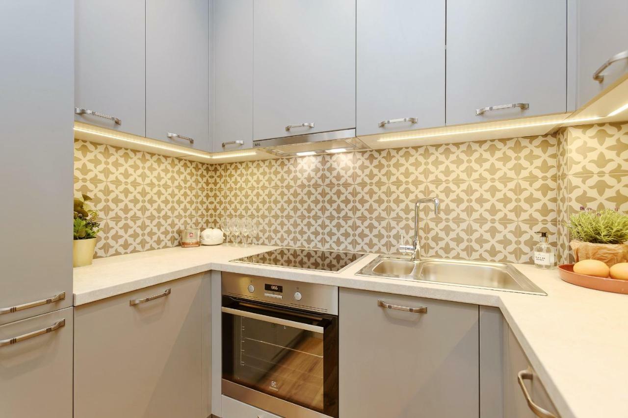 Dzirnavu Residense Apartment รีกา ภายนอก รูปภาพ